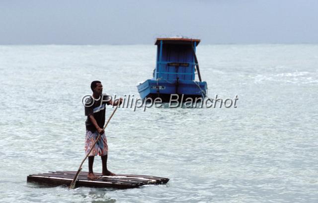 bresil pernambouc 09.JPG - Radeau : annexe maritimePraia de GaibuCabo de Santo Agostinho au sud de RecifeNordestePernamboucoBrésil